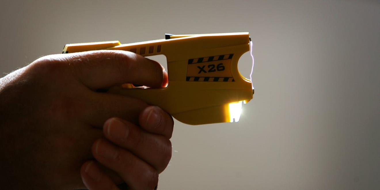 Do Tasers Have A Battery