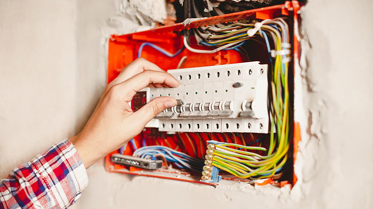 What are the three states of circuit breaker